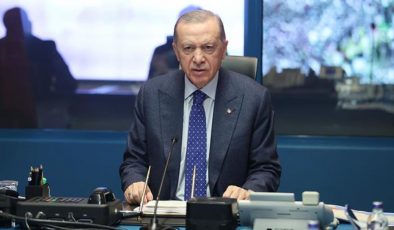 Depremde etkilenen 10 ilde OHAL ilan edilmesine ilişkin karar Cumhurbaşkanı Erdoğan’ın imzasıyla Resmi Gazete’de