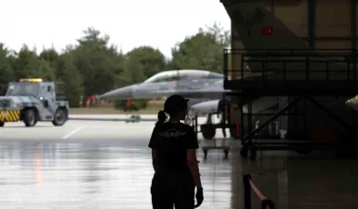 Türkiye’nin uçan güçleri jet uçaklarının bakımı Eskişehir’de yapılıyor